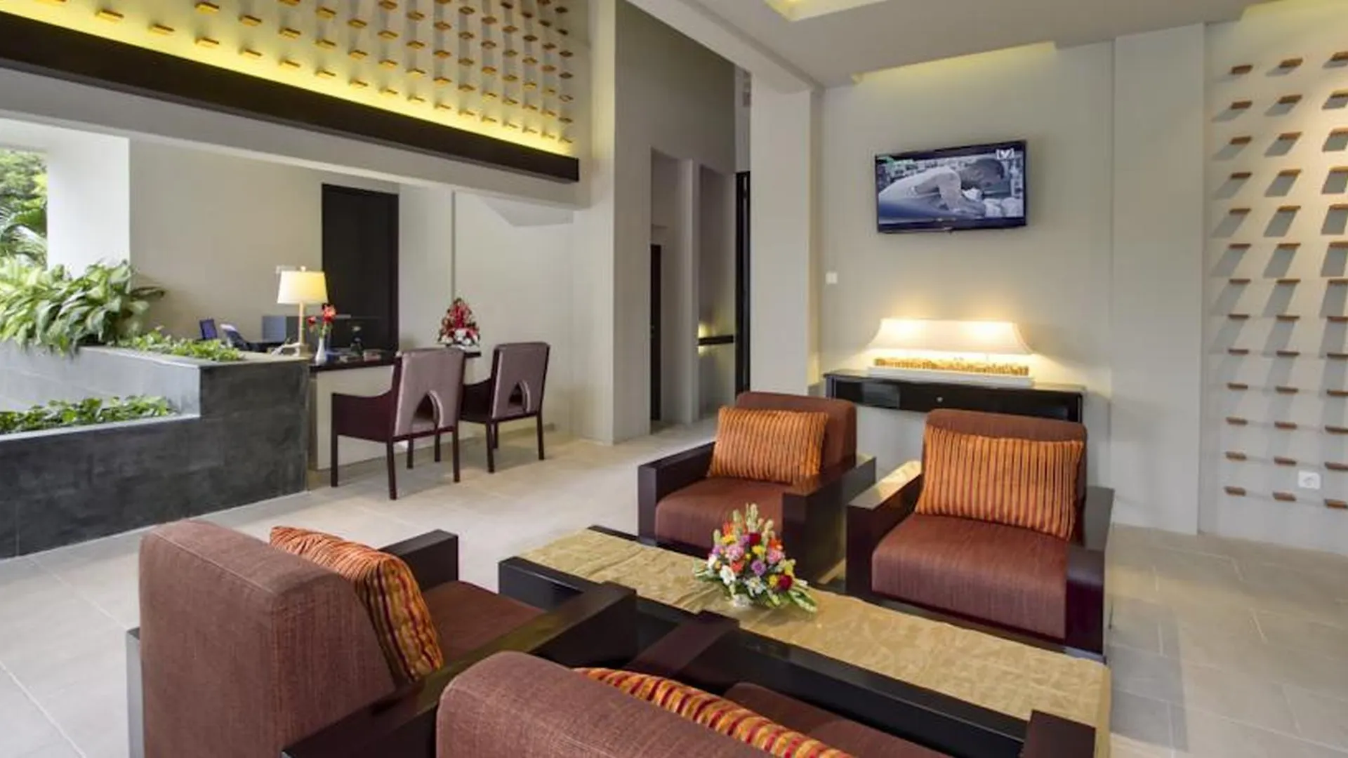 18 Suite Villa Loft At Kuta Kuta Lombok 4*,